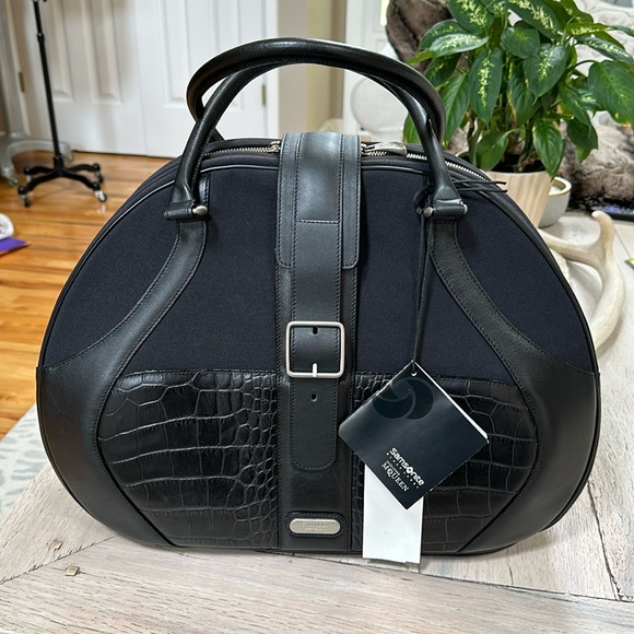 Alexander McQueen Samsonite Black Label boarding bag. Croc enbossed leather. NEW